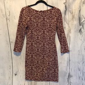 Dress with gorgeous back zipper detail